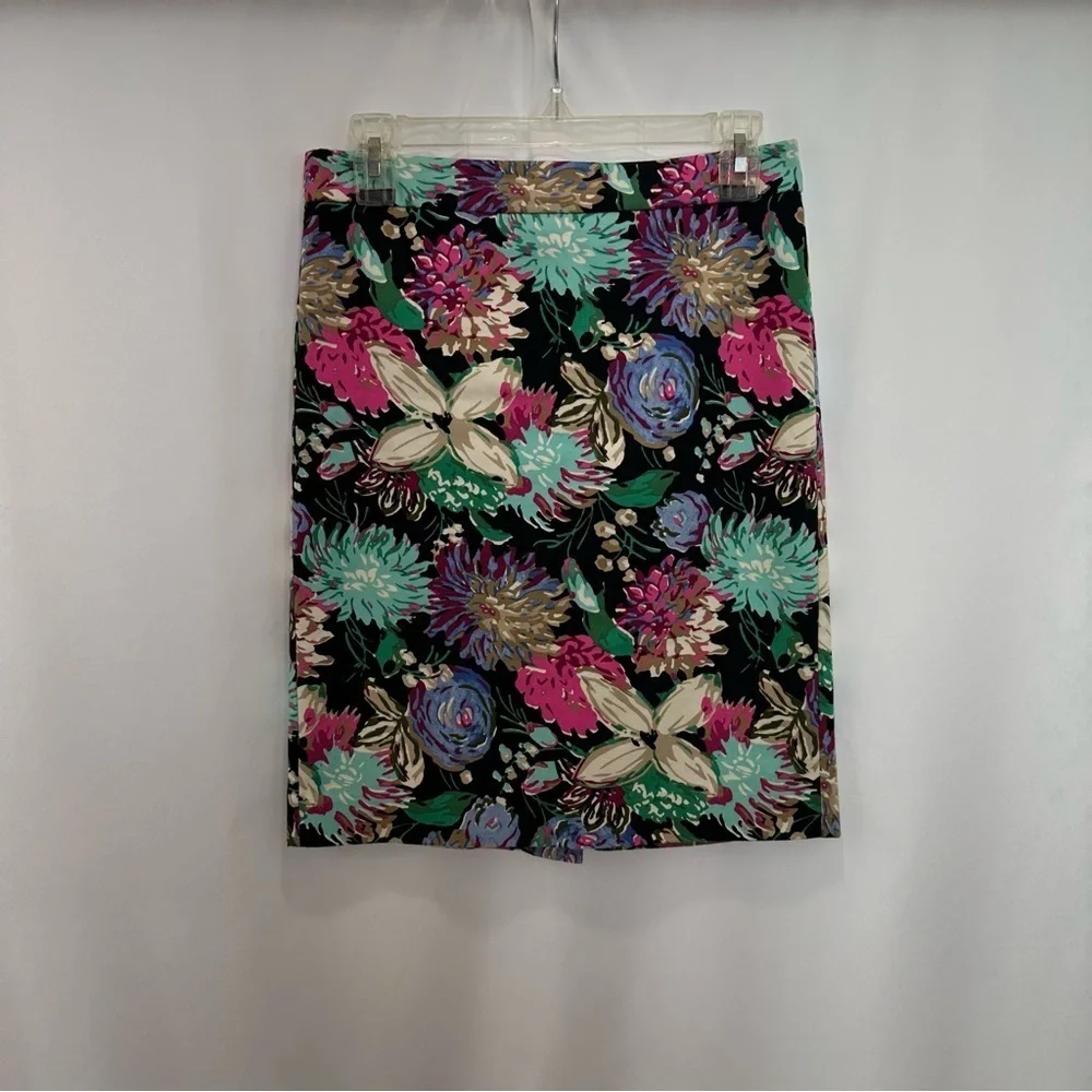 Floral Women's Skirt - Multicolor
